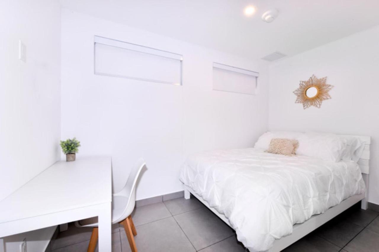 Stylish Luxury Condo, Central Location, Ocean View, Pool, Gym Ораниестад Екстериор снимка