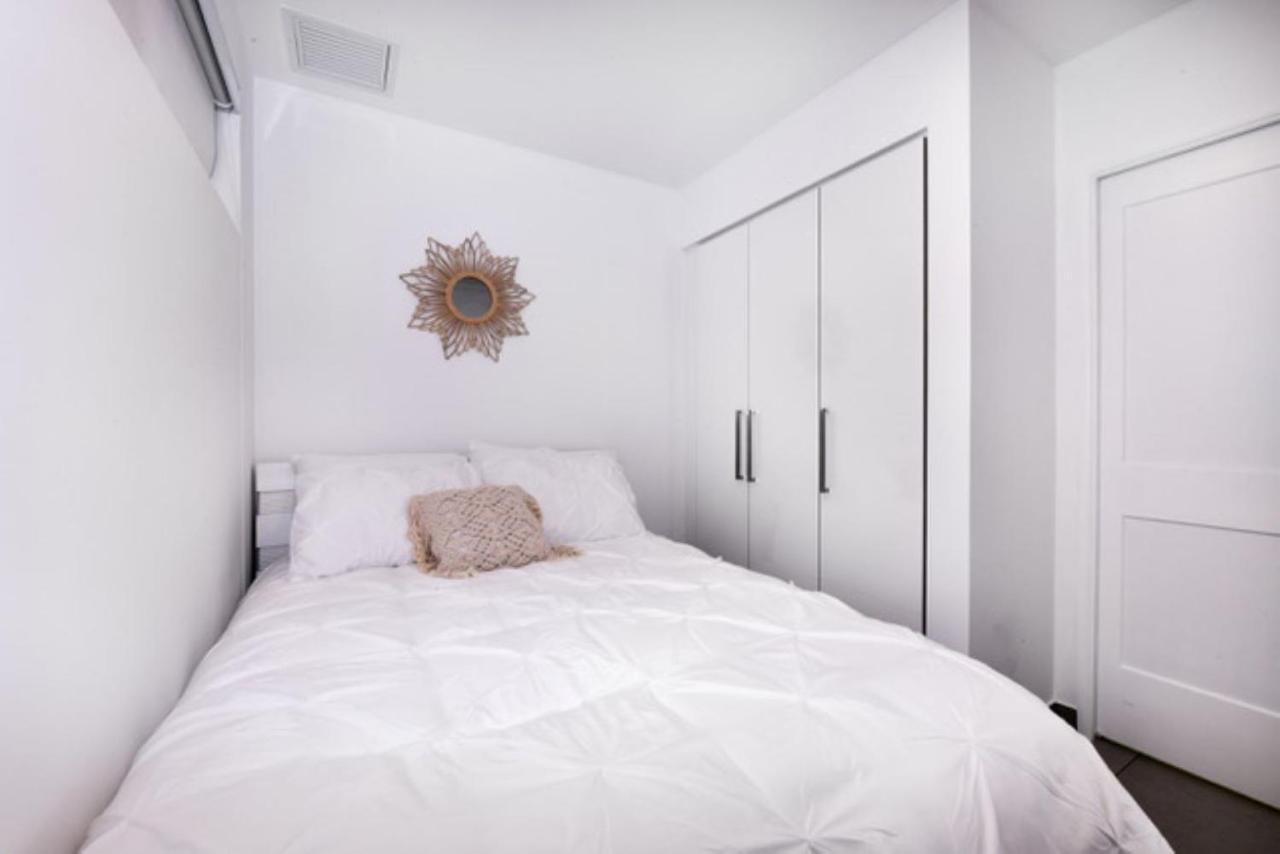 Stylish Luxury Condo, Central Location, Ocean View, Pool, Gym Ораниестад Екстериор снимка