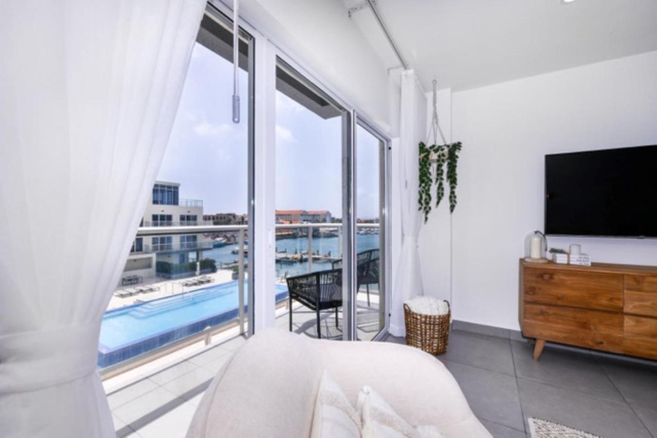 Stylish Luxury Condo, Central Location, Ocean View, Pool, Gym Ораниестад Екстериор снимка