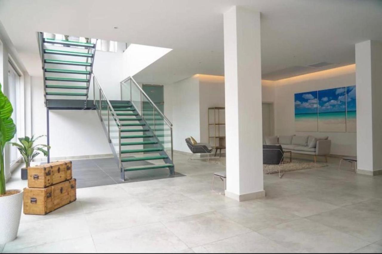 Stylish Luxury Condo, Central Location, Ocean View, Pool, Gym Ораниестад Екстериор снимка